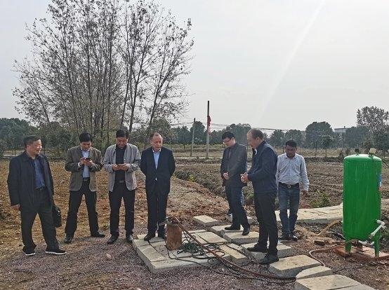 点击图片翻到下一页>> 淮南市高新区:党建引领筑牢乡村振兴根基